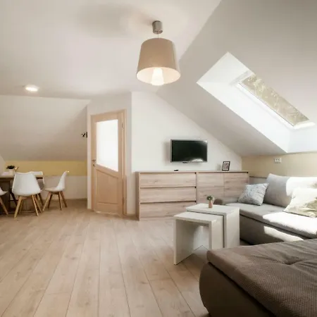 Apartma Jelen Appartement Goreljek